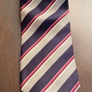 Hugo Boss Classic Navy and Pink Striped Men's Tie